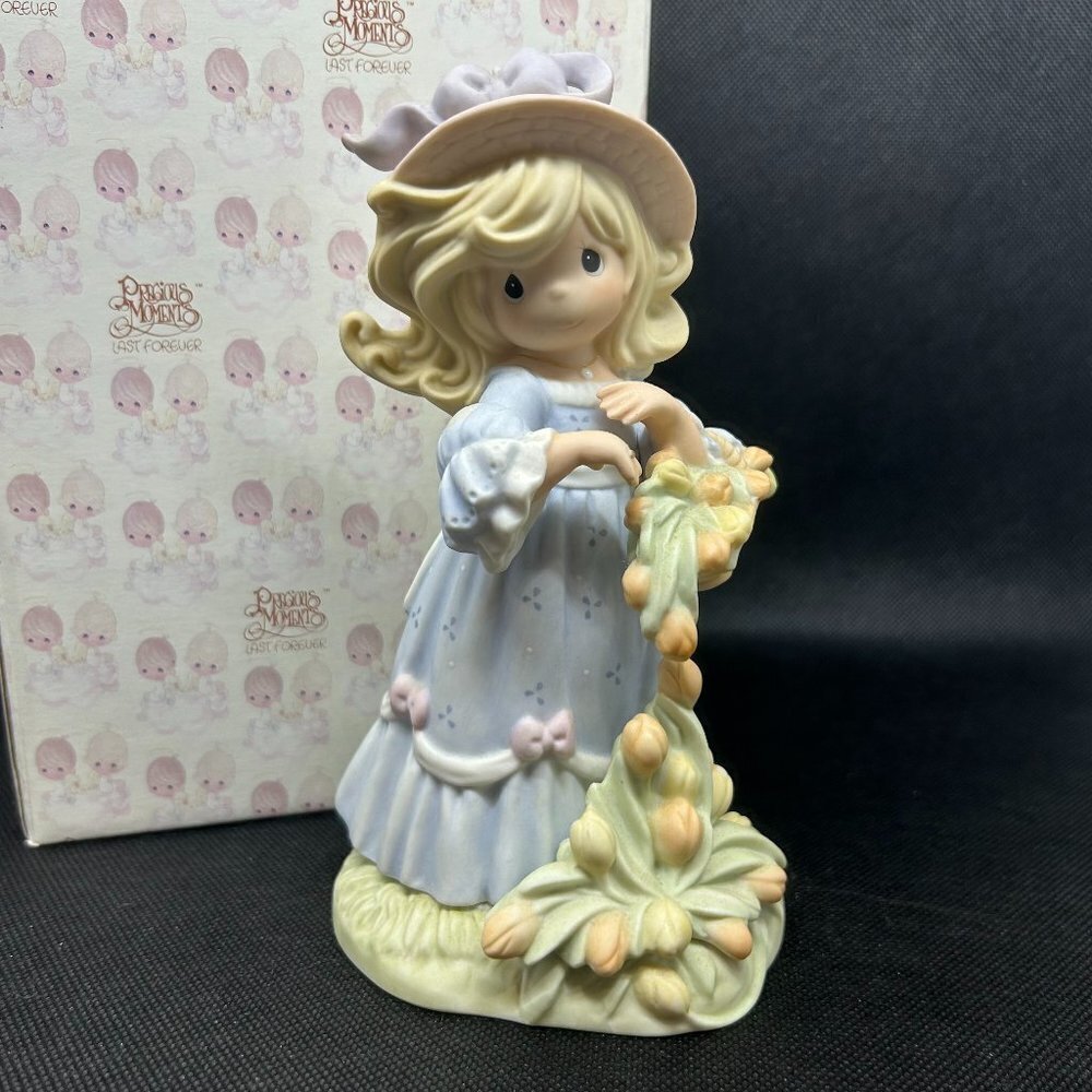 Precious Moments "The Beauty of God Blooms Forever "Figurine